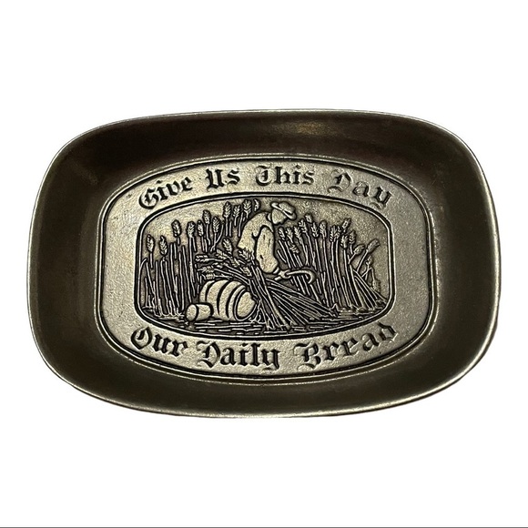 Pewter bread tray Wilton Columbia PA USA Our daily bread farmer harvesting wheat - Picture 1 of 8